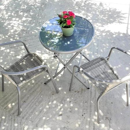 Daphnes Apartments Ratzaklion Екстер'єр фото