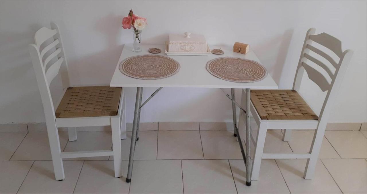 Daphnes Apartments Ratzaklion Екстер'єр фото