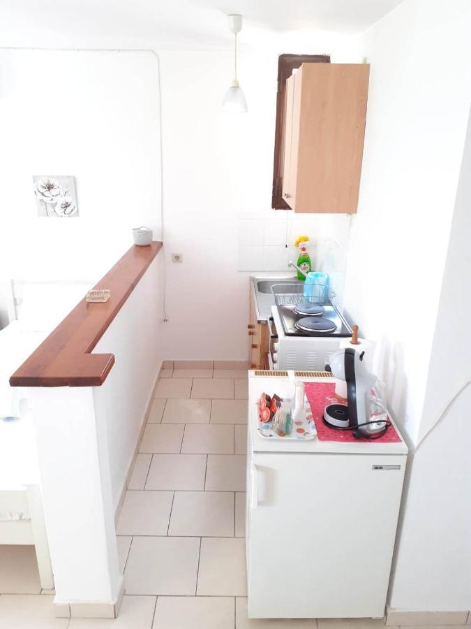 Daphnes Apartments Ratzaklion Екстер'єр фото