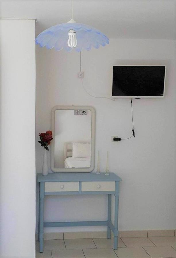 Daphnes Apartments Ratzaklion Екстер'єр фото