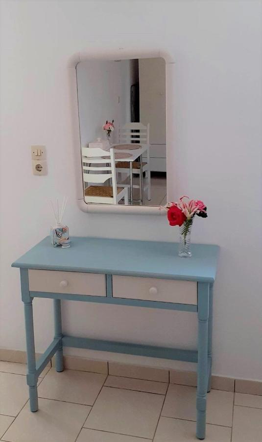 Daphnes Apartments Ratzaklion Екстер'єр фото